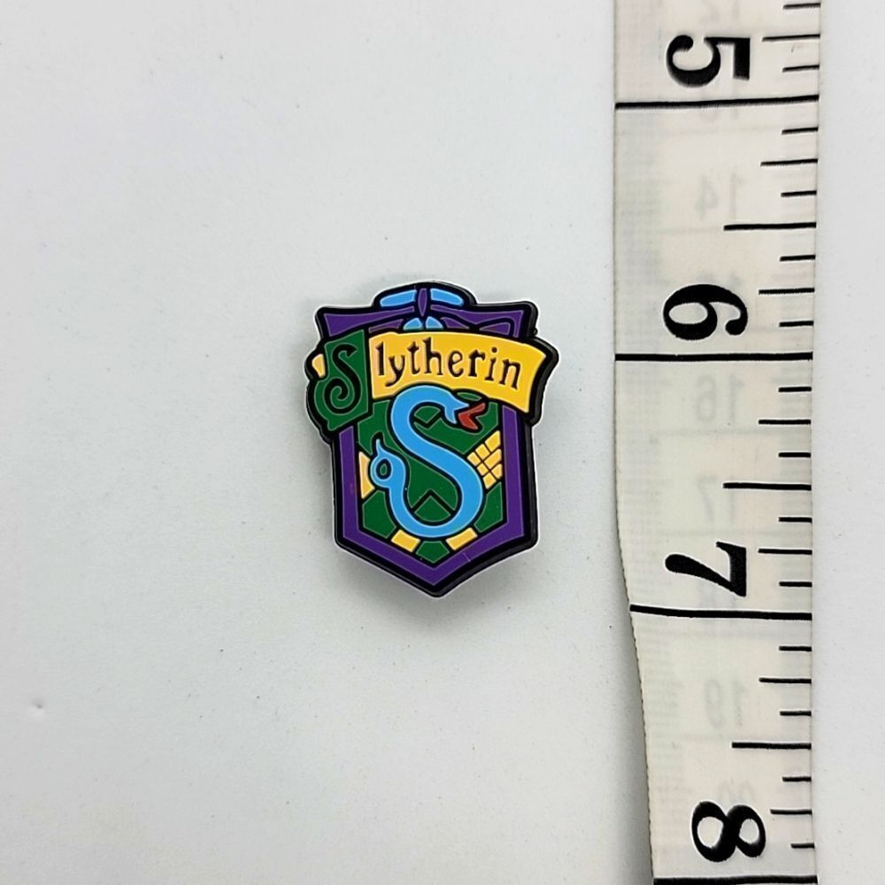 🎈5/$10🎈 PINS..PATCHES..CROC CHARMS.. Harry Potter..